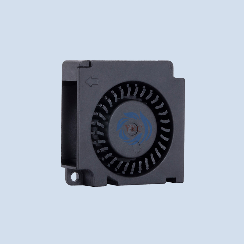 服務(wù)器風扇：服務(wù)器散熱風扇4020選型技巧與注意事項