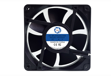 散熱風(fēng)扇廠家：散熱風(fēng)扇溫控版與非溫控版的區(qū)別